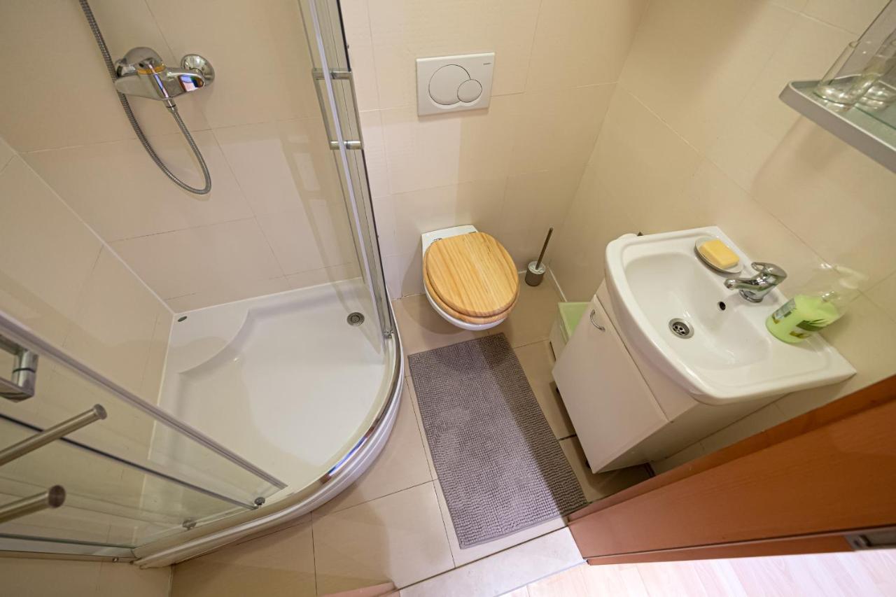 Bivalvia Apartments Κόπερ Εξωτερικό φωτογραφία
