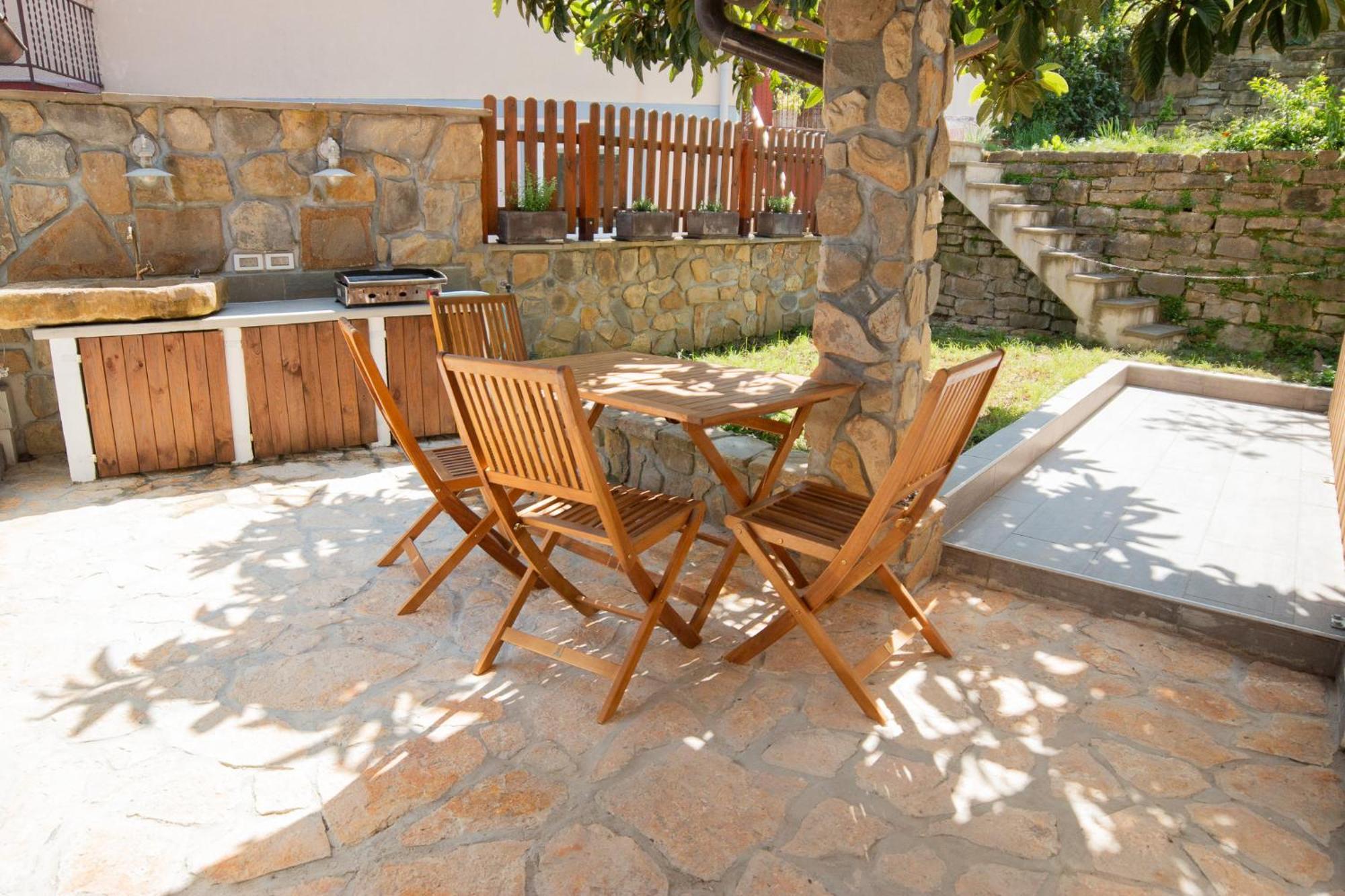 Bivalvia Apartments Κόπερ Εξωτερικό φωτογραφία